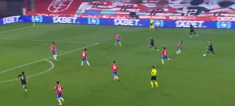 西甲报告：毕尔巴鄂竞技部分球迷多次辱骂维尼修斯和阿森西奥